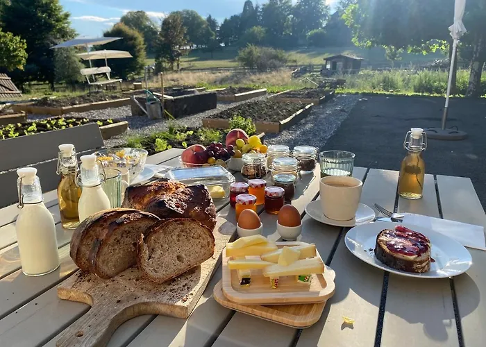 Le Hameau Du Montchervet Gasthuis 3*